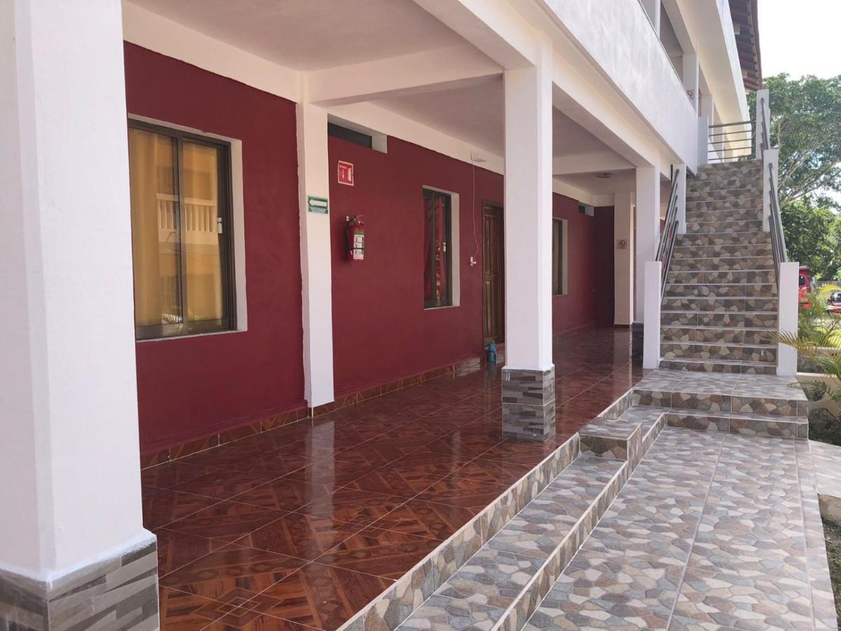 Hotel Villa Diamante Xpujil Buitenkant foto