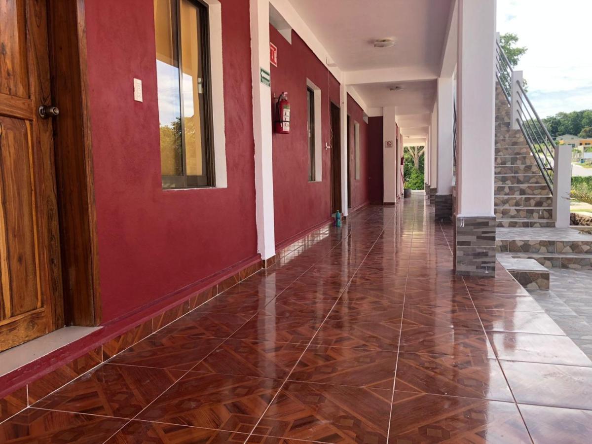 Hotel Villa Diamante Xpujil Buitenkant foto